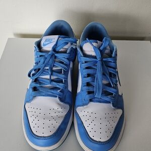Nike Men's Vibrant Blue and White Sneakers